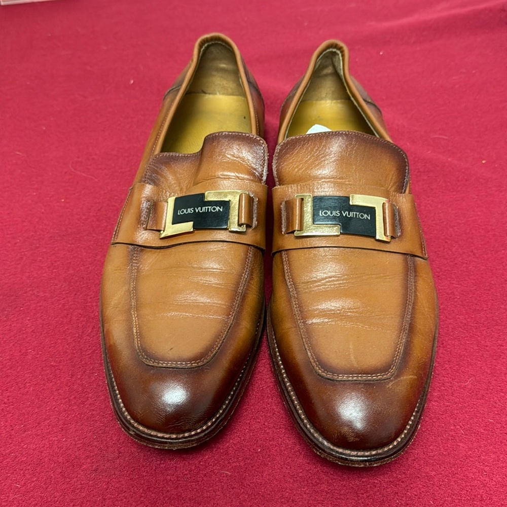 Louis Vuitton Mens size 10 Slip on shoes